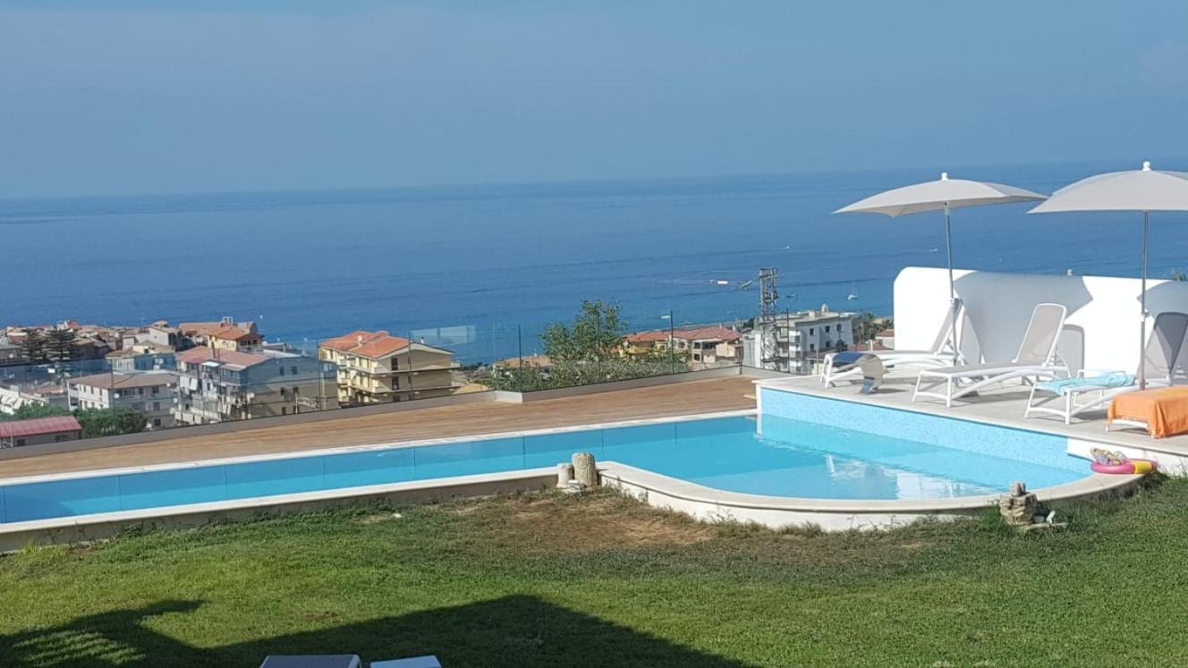 Appartamenti Borgo Panoramico N.2 Тропеа Екстериор снимка