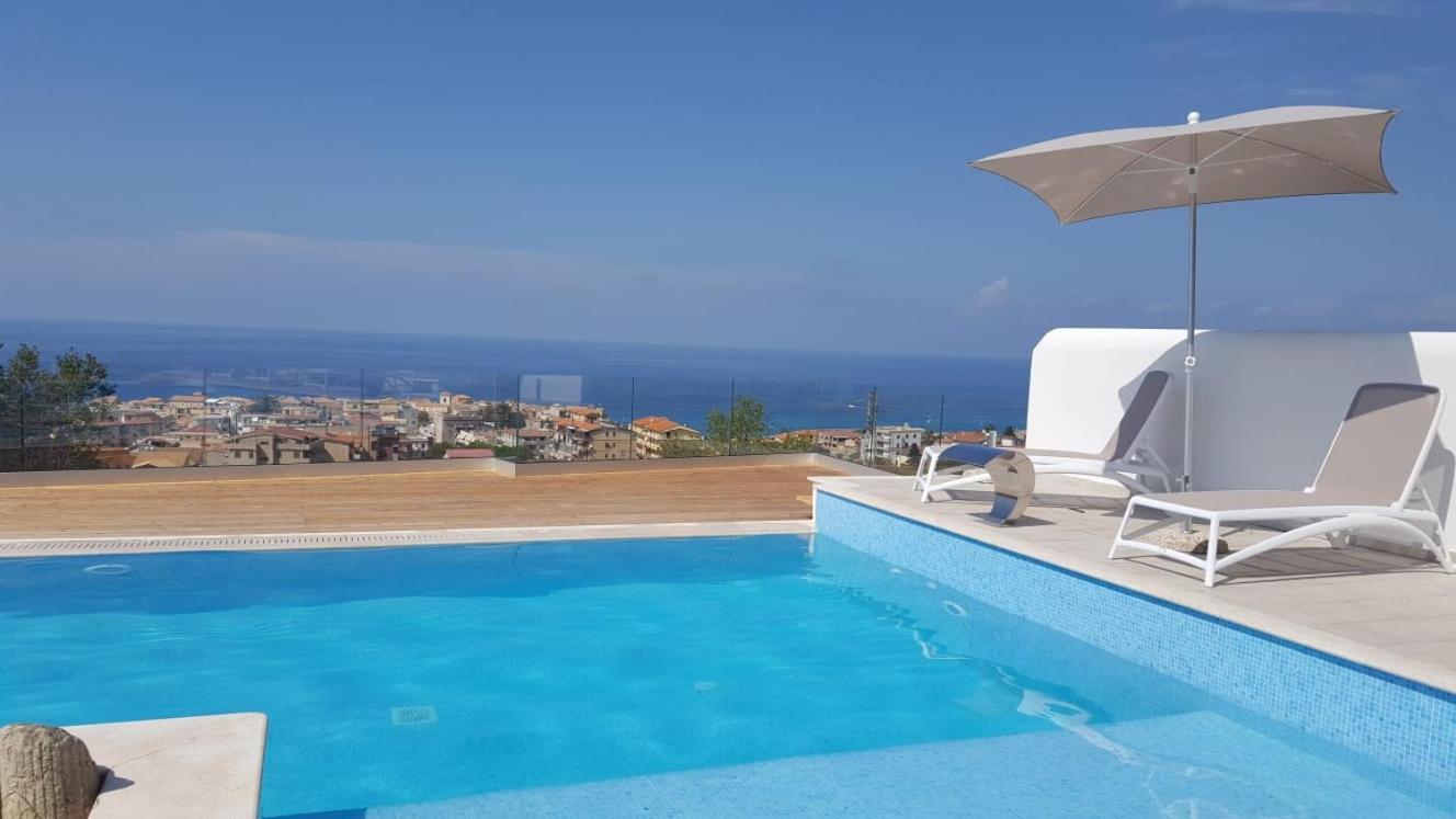 Appartamenti Borgo Panoramico N.2 Тропеа Екстериор снимка