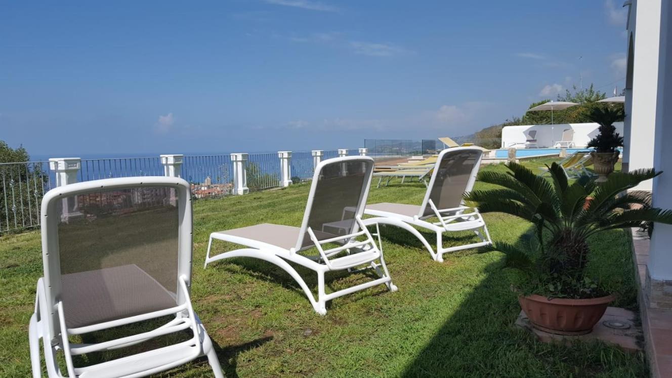 Appartamenti Borgo Panoramico N.2 Тропеа Екстериор снимка