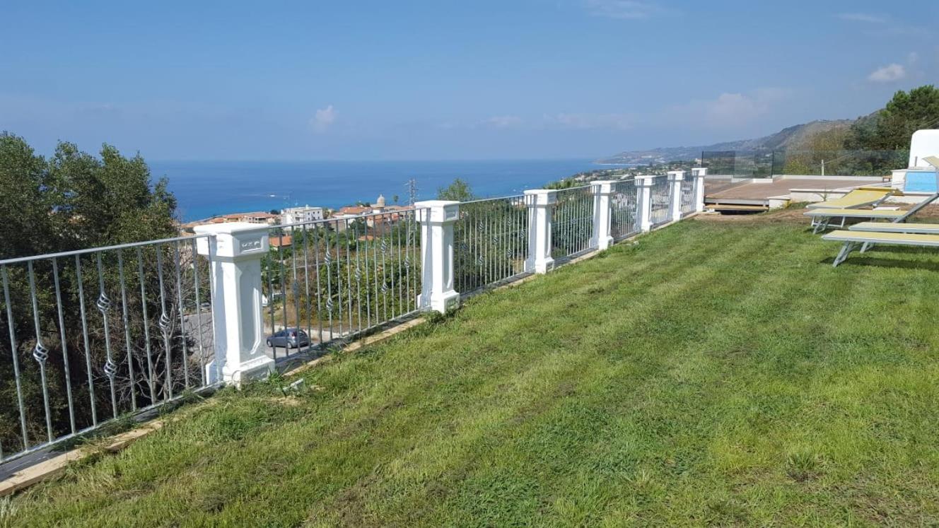 Appartamenti Borgo Panoramico N.2 Тропеа Екстериор снимка