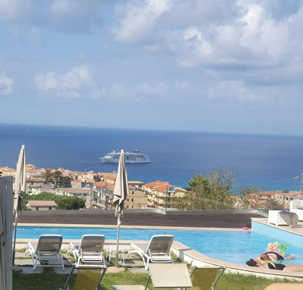 Appartamenti Borgo Panoramico N.2 Тропеа Екстериор снимка