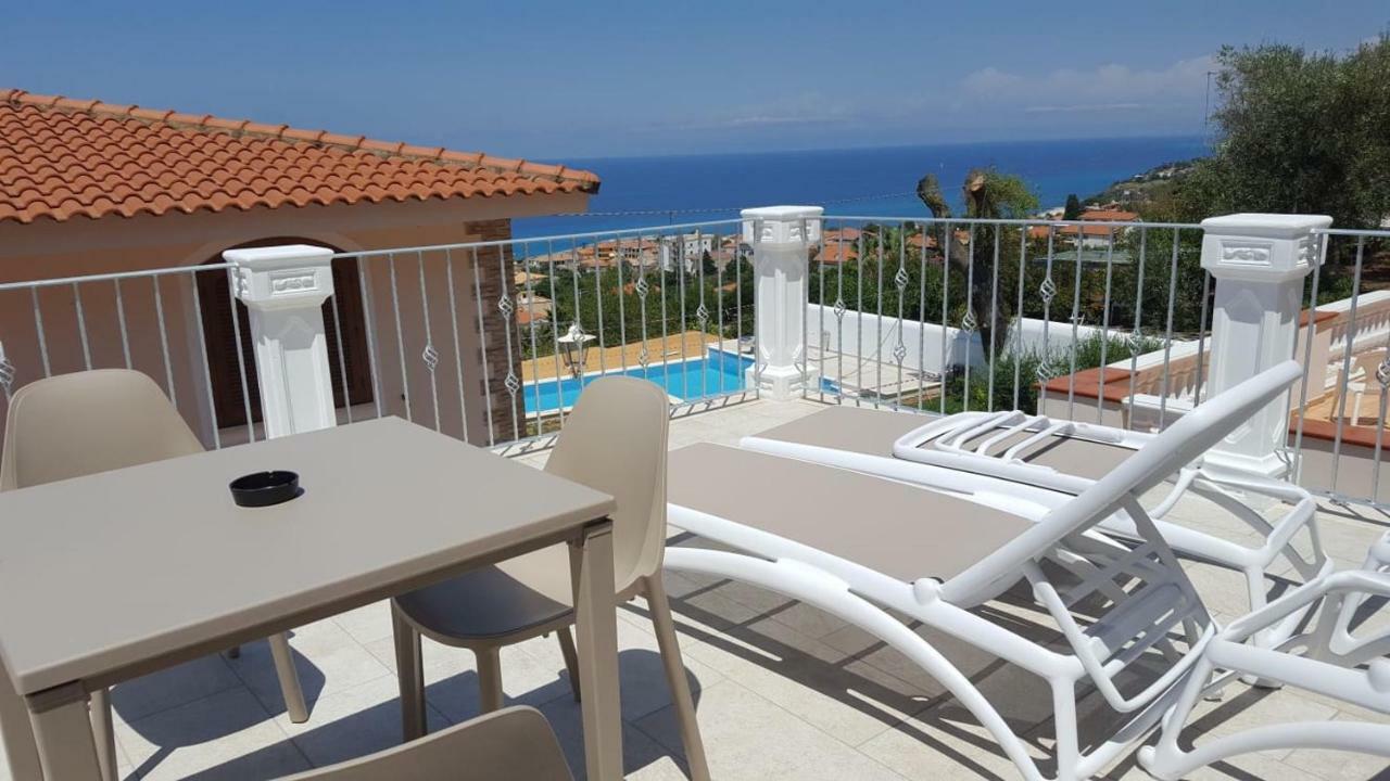 Appartamenti Borgo Panoramico N.2 Тропеа Екстериор снимка