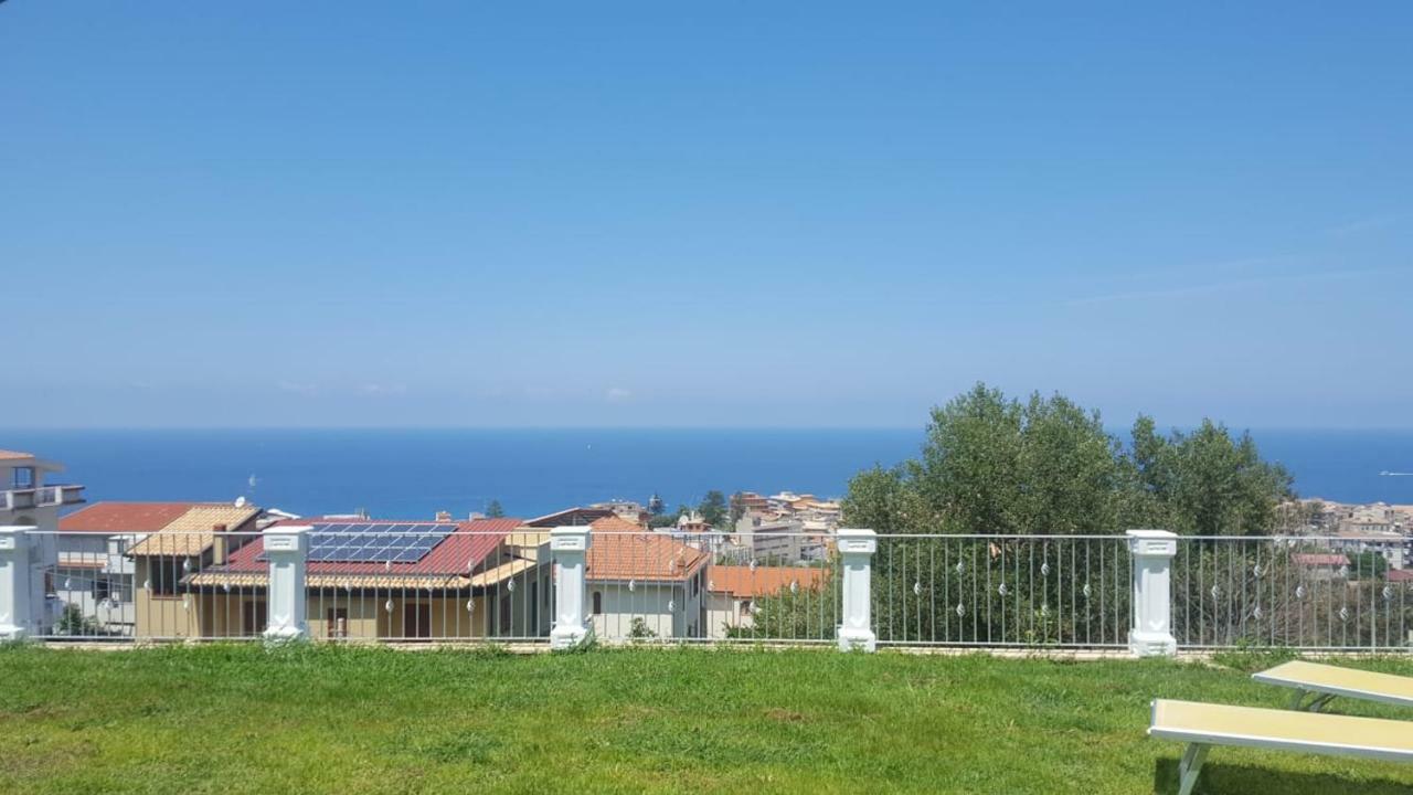 Appartamenti Borgo Panoramico N.2 Тропеа Екстериор снимка