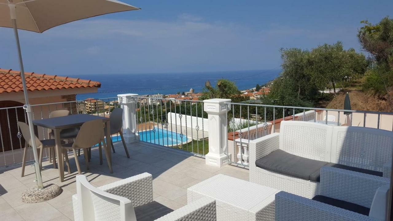 Appartamenti Borgo Panoramico N.2 Тропеа Екстериор снимка
