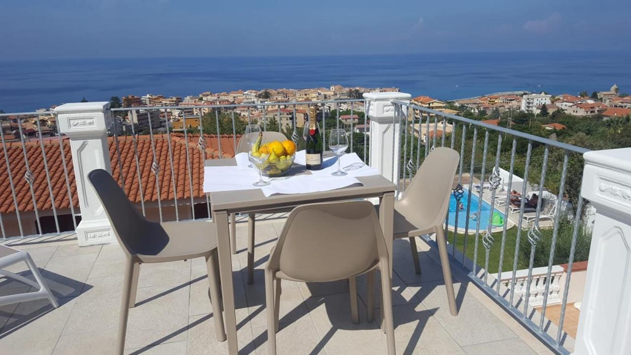 Appartamenti Borgo Panoramico N.2 Тропеа Екстериор снимка